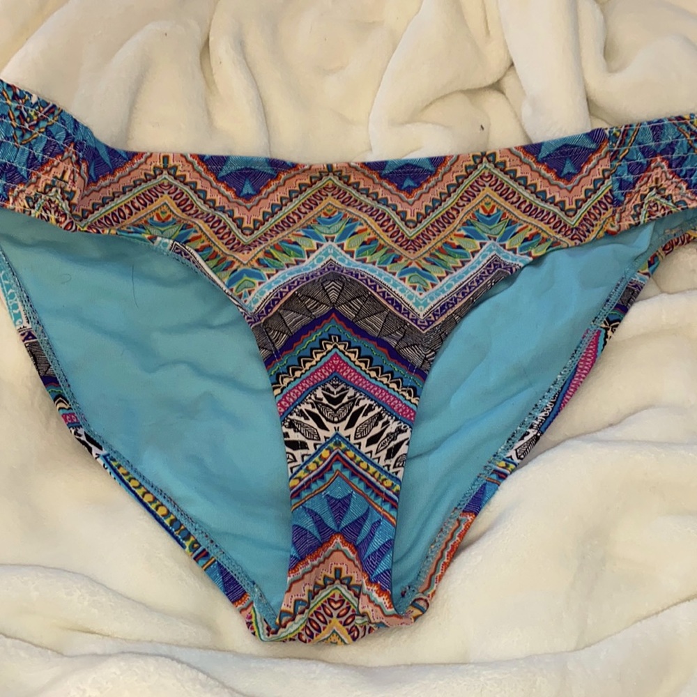 🚘Liz Claiborne bikini 👙 bottom size 16